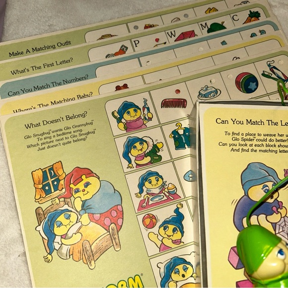 1985 Milton Bradley Glo Worm Light & Learn Game Vintage Matching Game **Works** - Picture 4 of 14